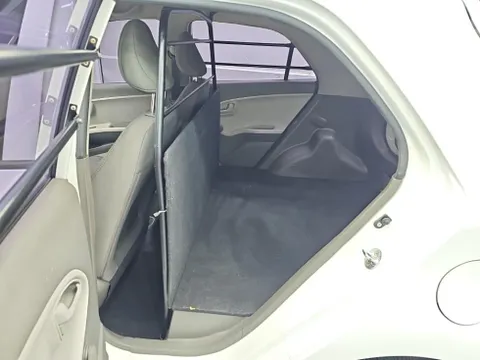 Kia Deluxe