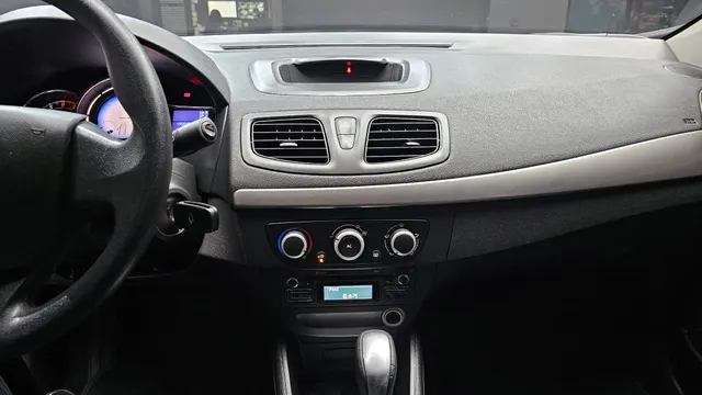 Renault SM3