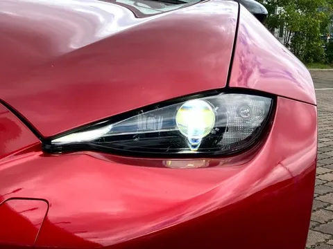Mazda MX-5 (Roadster)