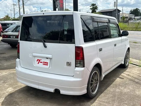 Toyota bB