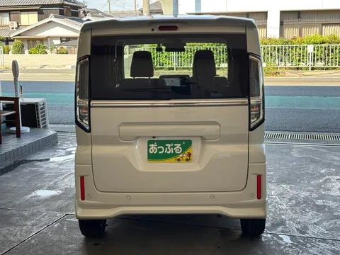 Suzuki Spacia Custom