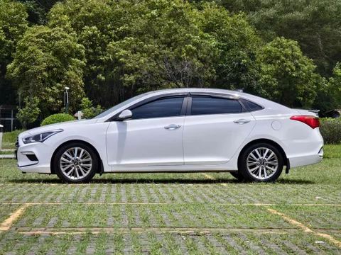 Hyundai Mistra