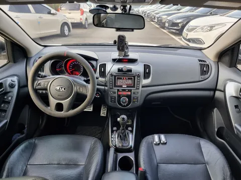 Kia Cerato (Forte)