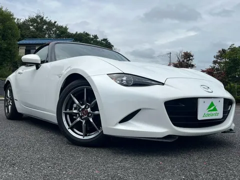 Mazda MX-5 (Roadster)