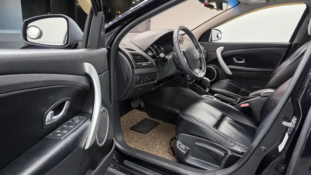 Renault SM3