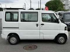 Mitsubishi Minicab Van