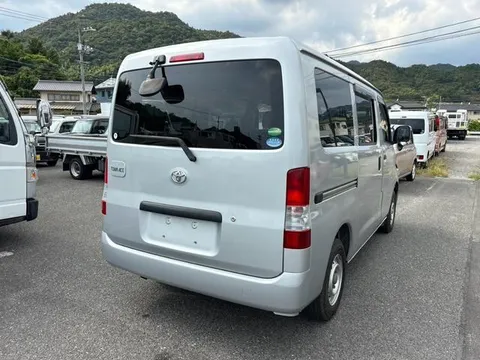 Toyota TownAce Van