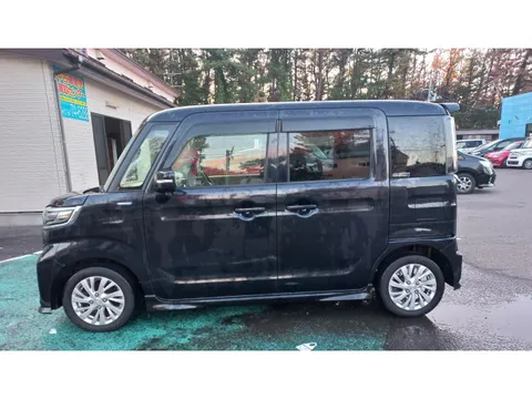 Suzuki Spacia Custom