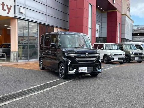 Suzuki Spacia Custom