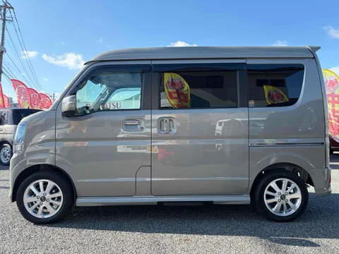 Nissan Clipper Rio