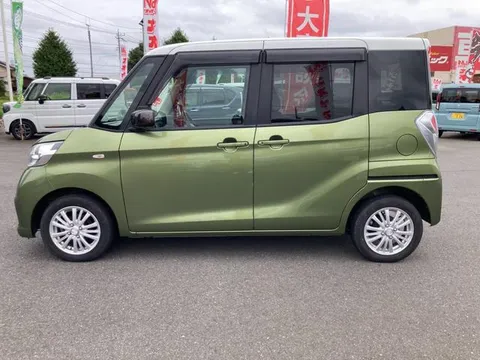 Nissan Dayz Roox