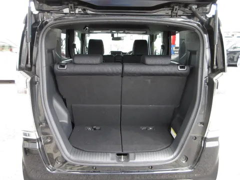 Honda N-BOX Slash