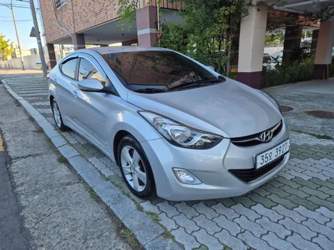 Hyundai Elantra (Avante)
