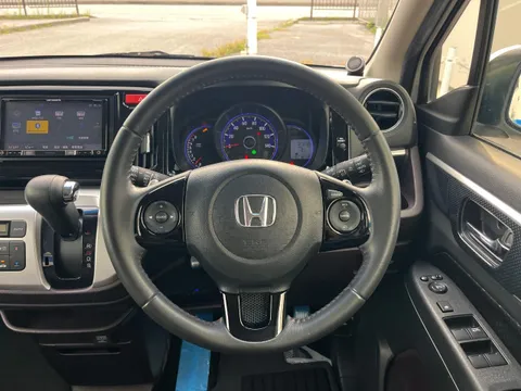 Honda N-WGN Custom