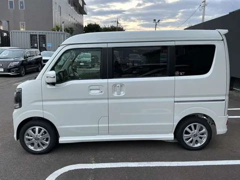 Nissan Clipper Rio