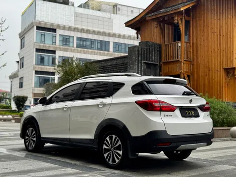 Dongfeng AX3