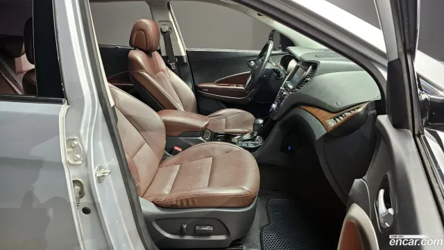 Hyundai Grand Santa Fe (Maxcruz)