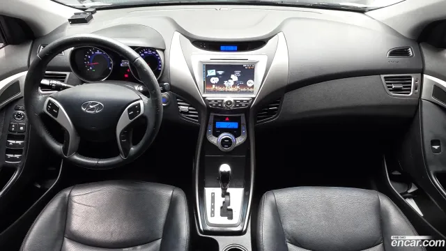 Hyundai Elantra (Avante)