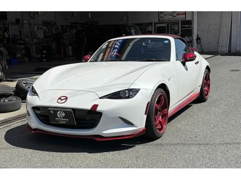 Mazda MX-5 (Roadster)