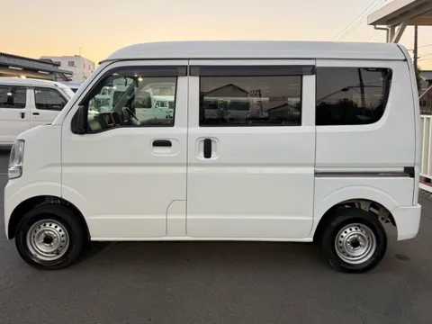 Nissan Clipper