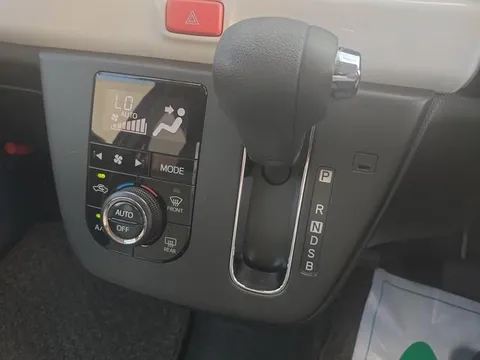 Daihatsu Mira Tocot