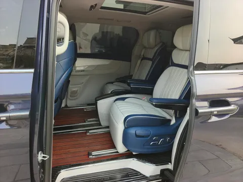 Roewe iMAX8