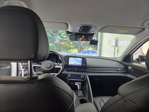 Hyundai Elantra (Avante)