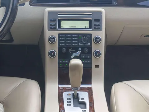 Volvo S80L