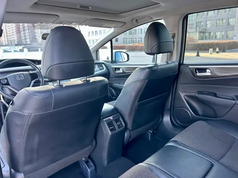 Honda Jade