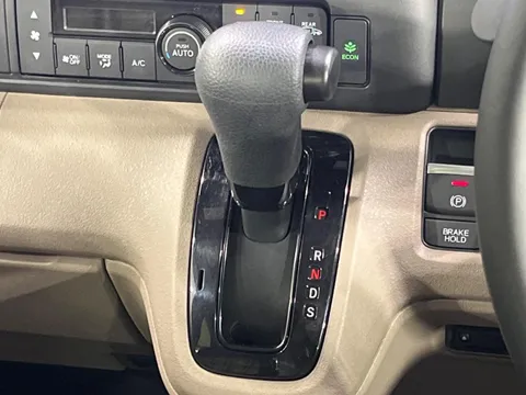 Honda N-BOX Joy