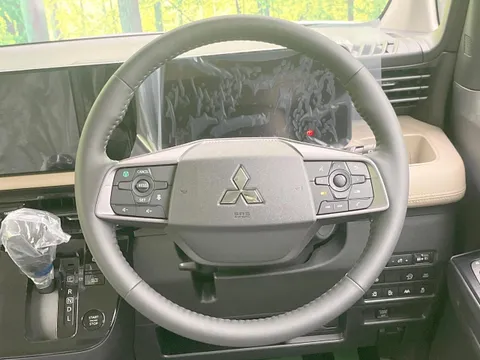 Mitsubishi Delica Mini