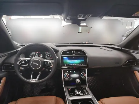 Jaguar XEL
