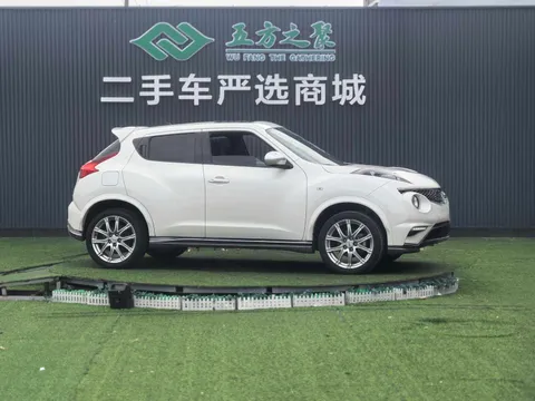 Infiniti ESQ