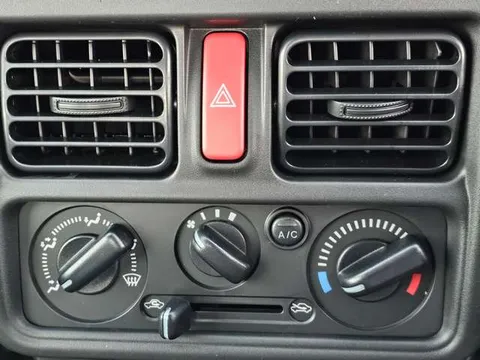 Nissan Clipper Truck