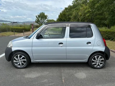 Daihatsu Esse