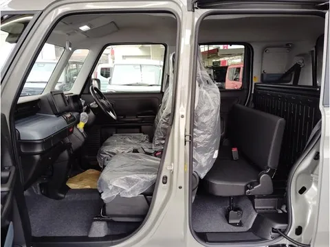 Suzuki Spacia Base