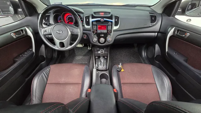 Kia Cerato (Forte)
