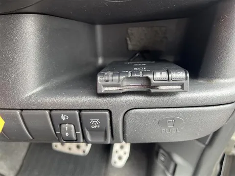 Subaru R1