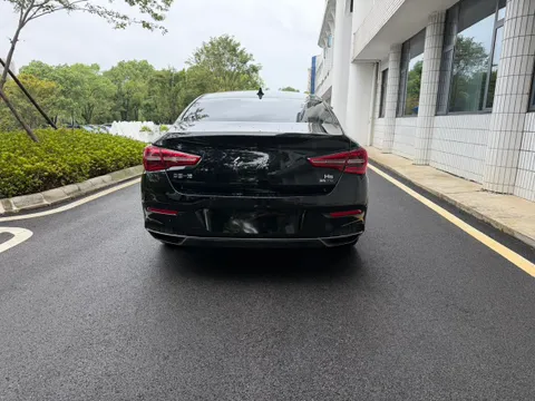 Hongqi H5