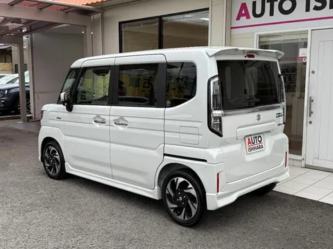 Suzuki Spacia Custom