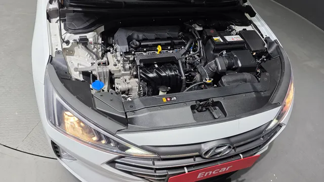 Hyundai Elantra (Avante)