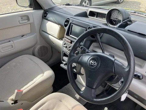 Toyota bB