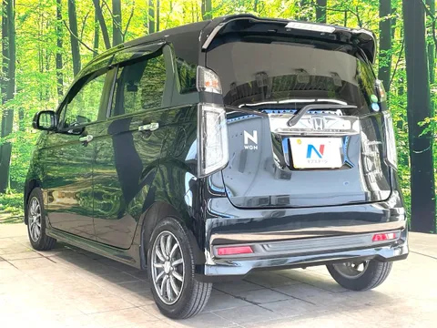 Honda N-WGN Custom