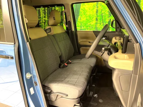 Mitsubishi Delica Mini
