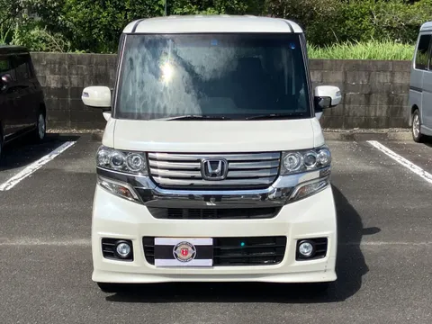 Honda N-BOX Custom