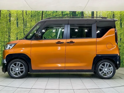 Mitsubishi Delica Mini