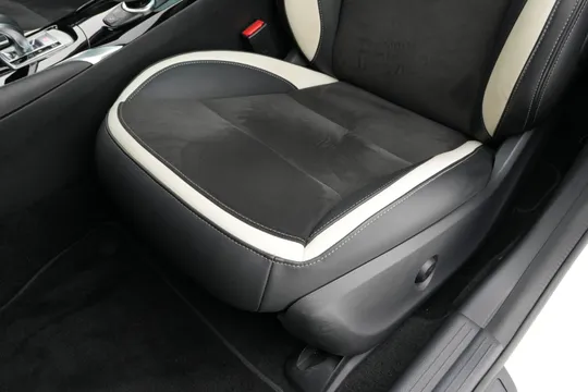 Infiniti Q30