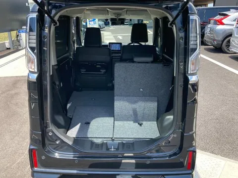 Suzuki Spacia Custom