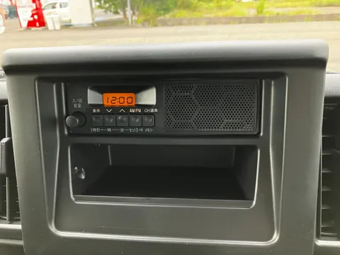 Nissan Clipper Van