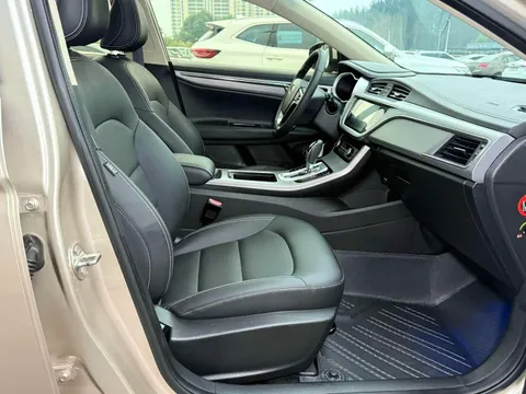 Geely Emgrand GL